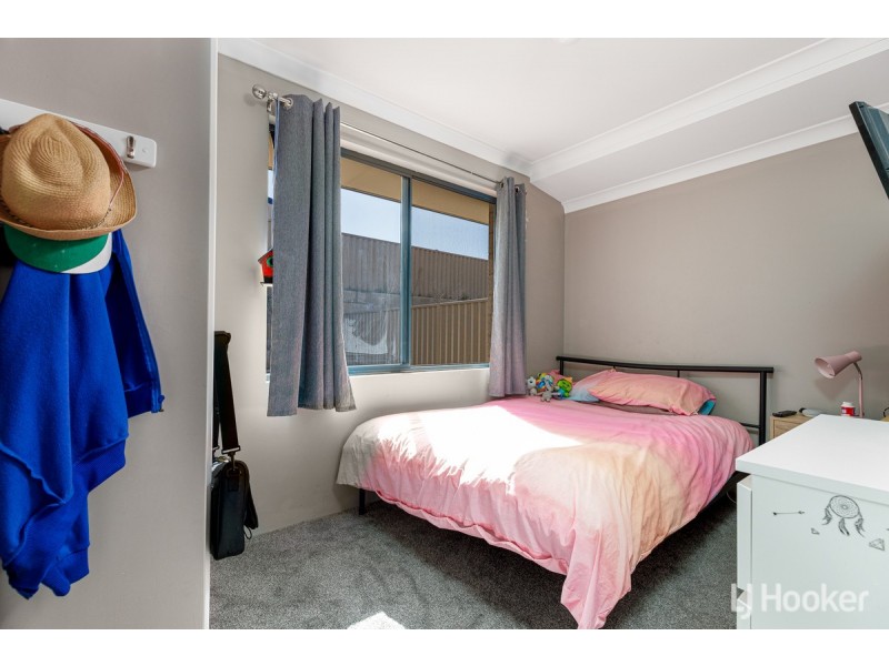 16 Poole Road, Dalyellup WA 6230