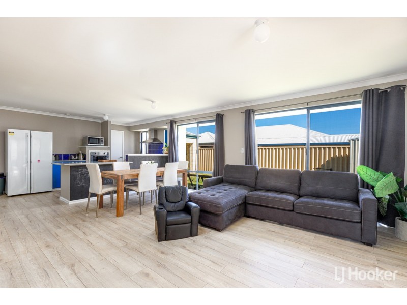 16 Poole Road, Dalyellup WA 6230