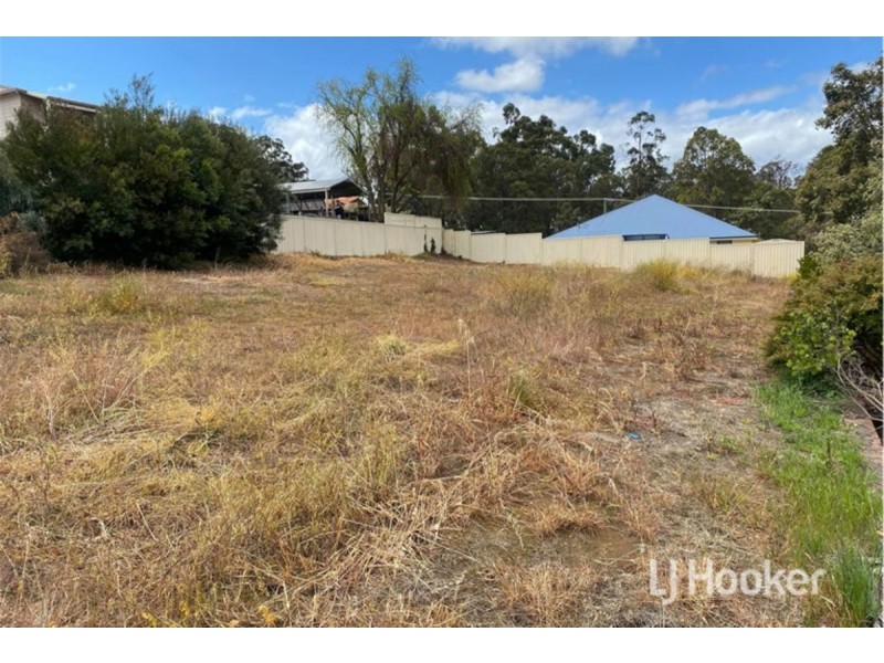 12 Spicer Street, Collie WA 6225