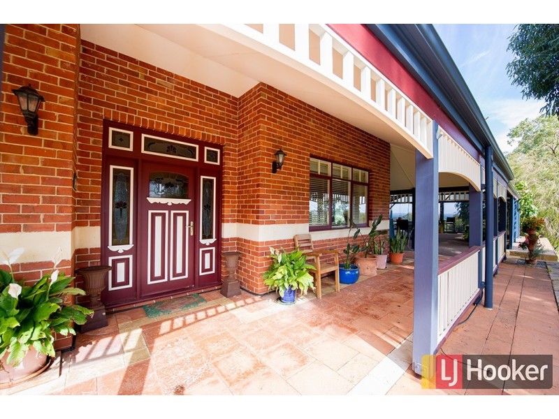 10 Shenton Close, Leschenault WA 6233