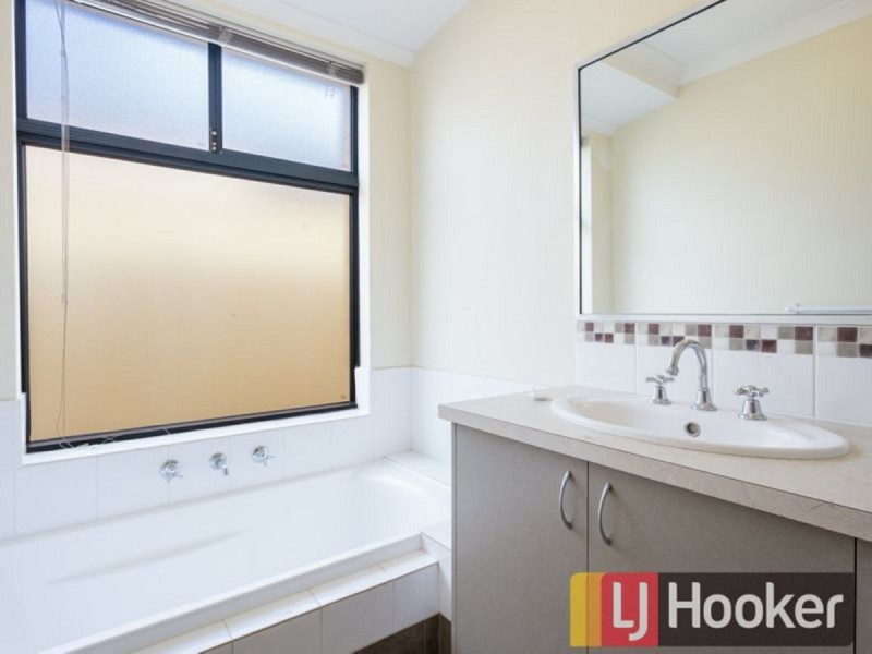 4 Breelya Entrance, Glen Iris WA 6230