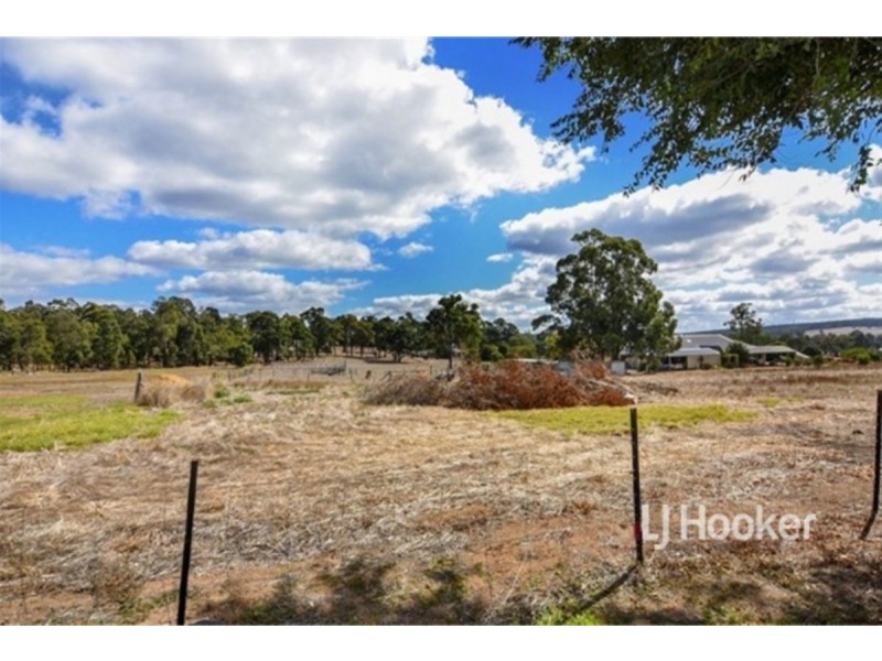 295 Prinsep Street North, Collie WA 6225