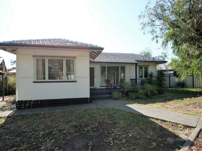 18 Bushell Street, Carey Park WA 6230