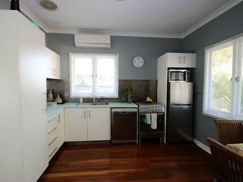 18 Bushell Street, Carey Park WA 6230