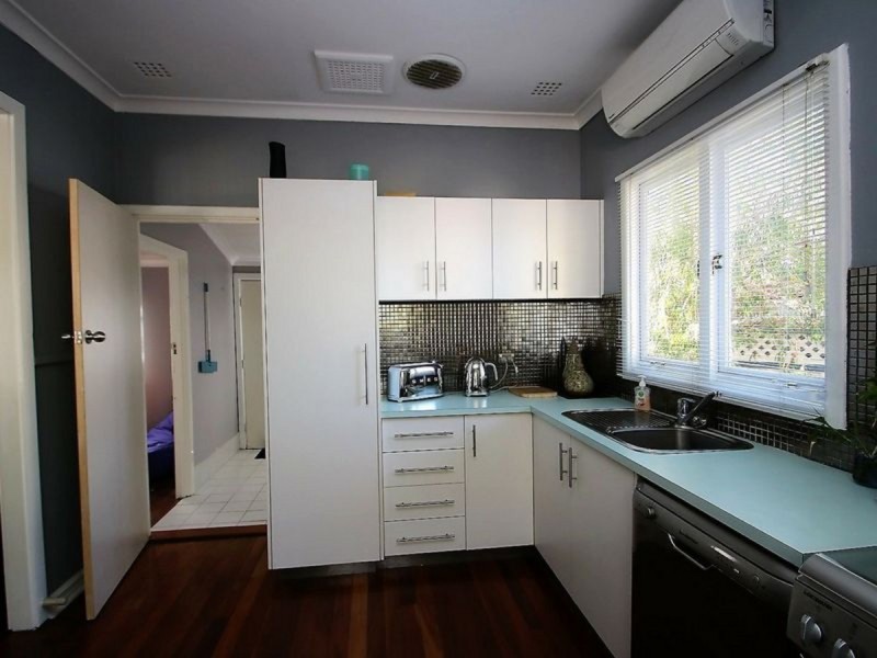 18 Bushell Street, Carey Park WA 6230