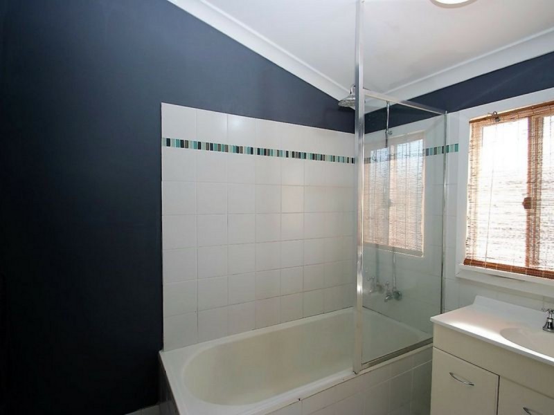 18 Bushell Street, Carey Park WA 6230