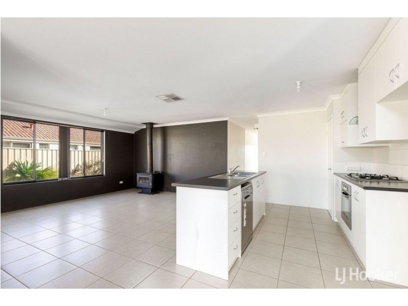 140 Braidwood Drive, Australind WA 6233