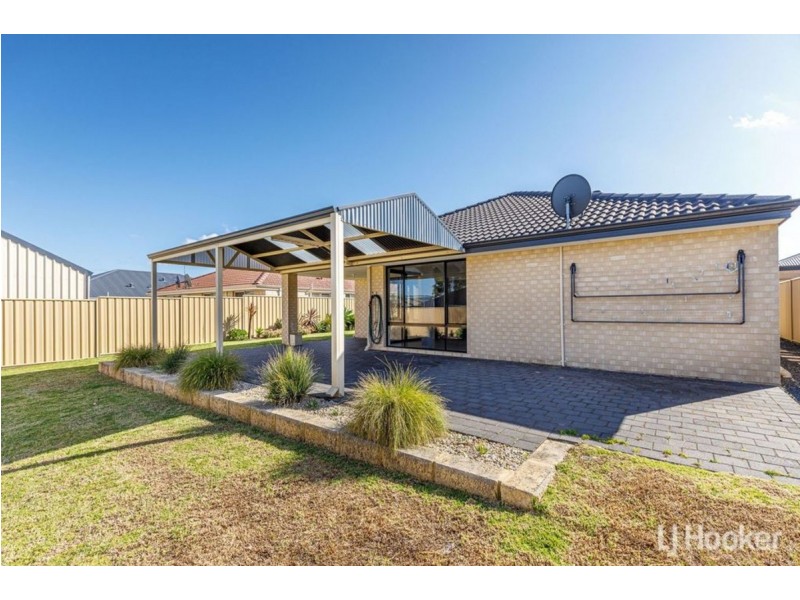 140 Braidwood Drive, Australind WA 6233
