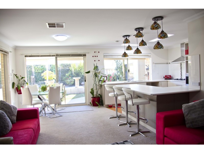 196 Braidwood Drive, Australind WA 6233