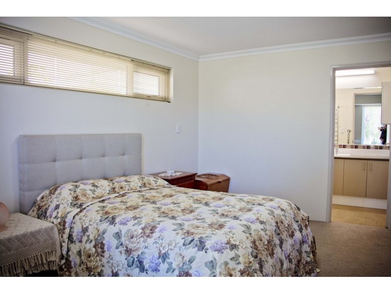 196 Braidwood Drive, Australind WA 6233