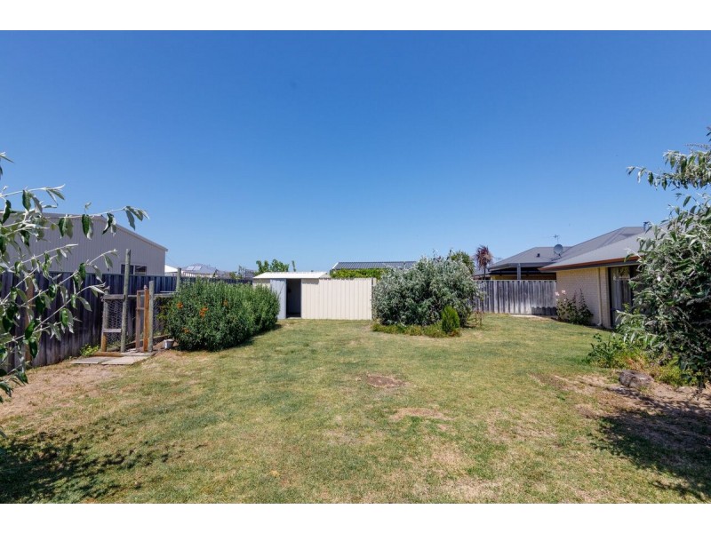 87 Burleigh Drive, Australind WA 6233