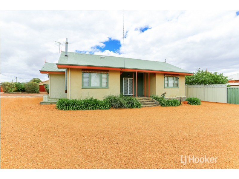 2 Archer Street, Collie WA 6225