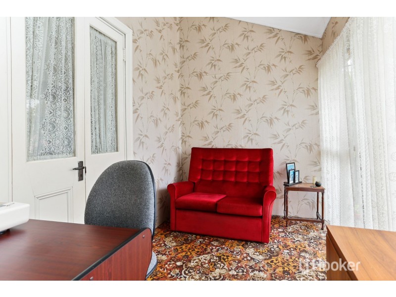 16 Hutton Street, Collie WA 6225