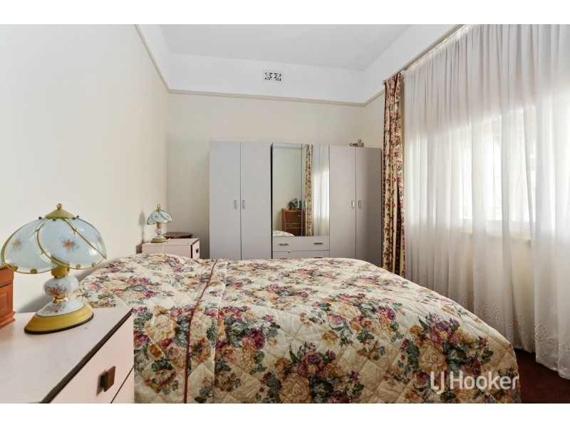 16 Hutton Street, Collie WA 6225