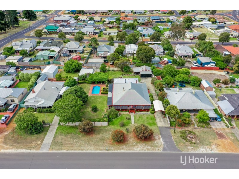 16 Hutton Street, Collie WA 6225