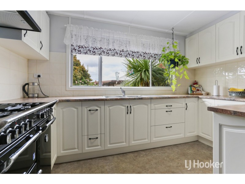 16 Hutton Street, Collie WA 6225