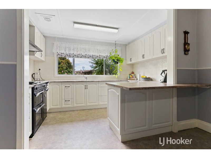 16 Hutton Street, Collie WA 6225