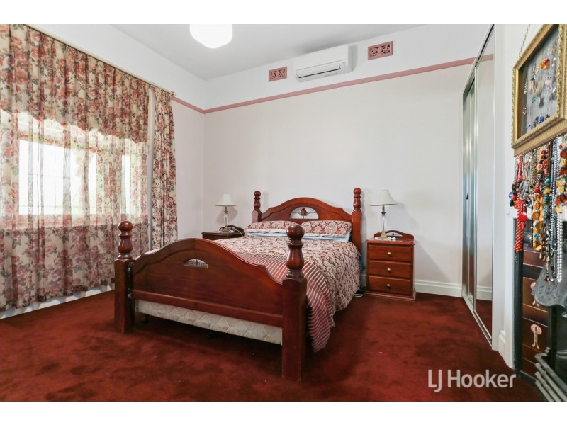 16 Hutton Street, Collie WA 6225