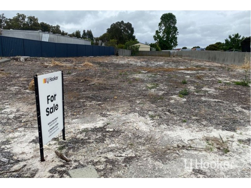 2 Farrell Street, Collie WA 6225