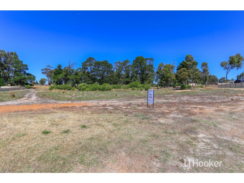 15 Jacaranda Loop, Collie WA 6225