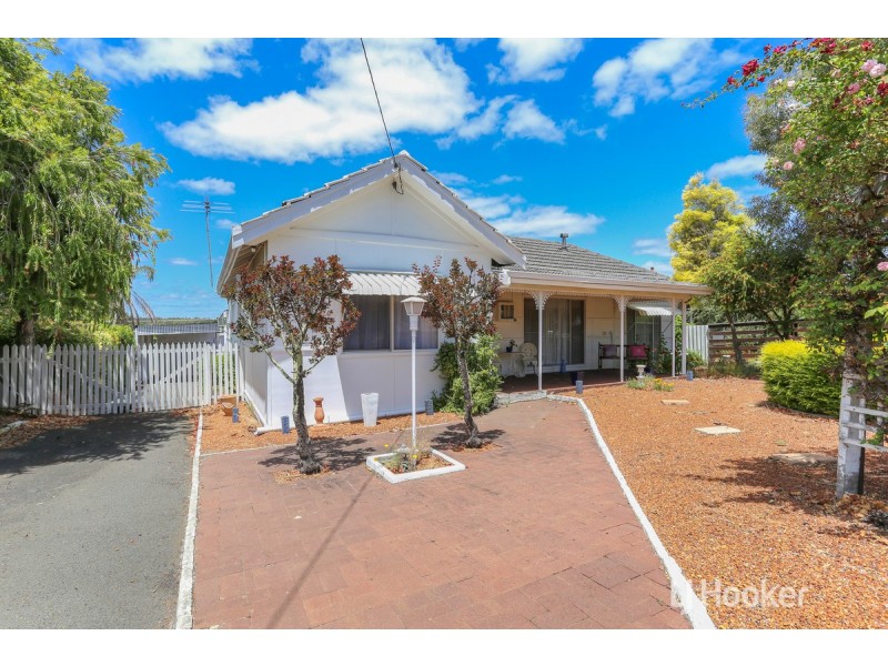 74 Swanstone Street, Collie WA 6225