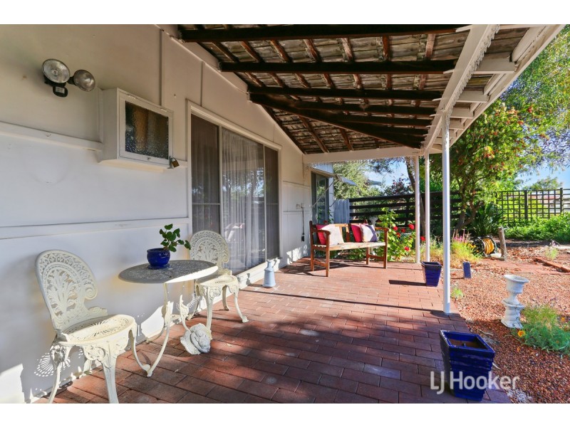 74 Swanstone Street, Collie WA 6225