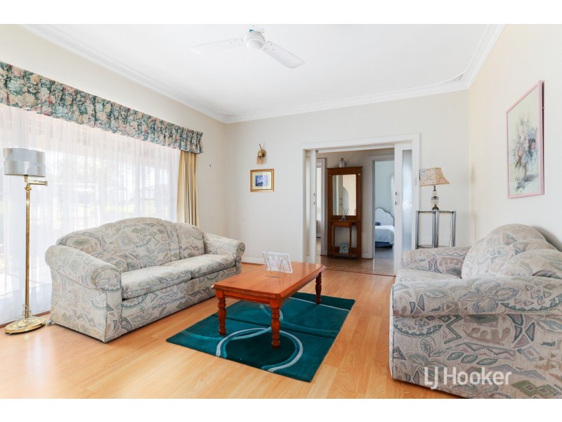 74 Swanstone Street, Collie WA 6225