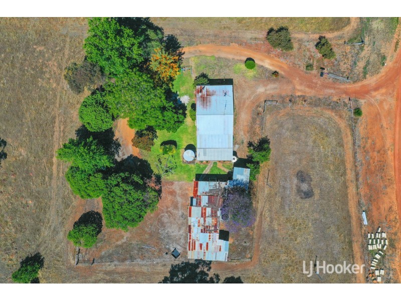 8 Horrocks Road, Preston Settlement WA 6225