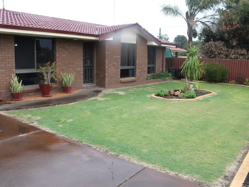 4 Corana Street, Carey Park WA 6230