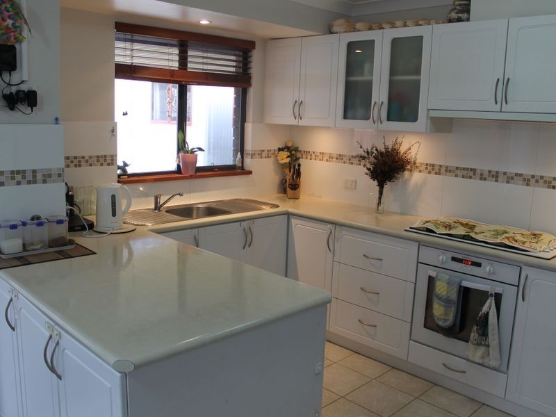 4 Corana Street, Carey Park WA 6230