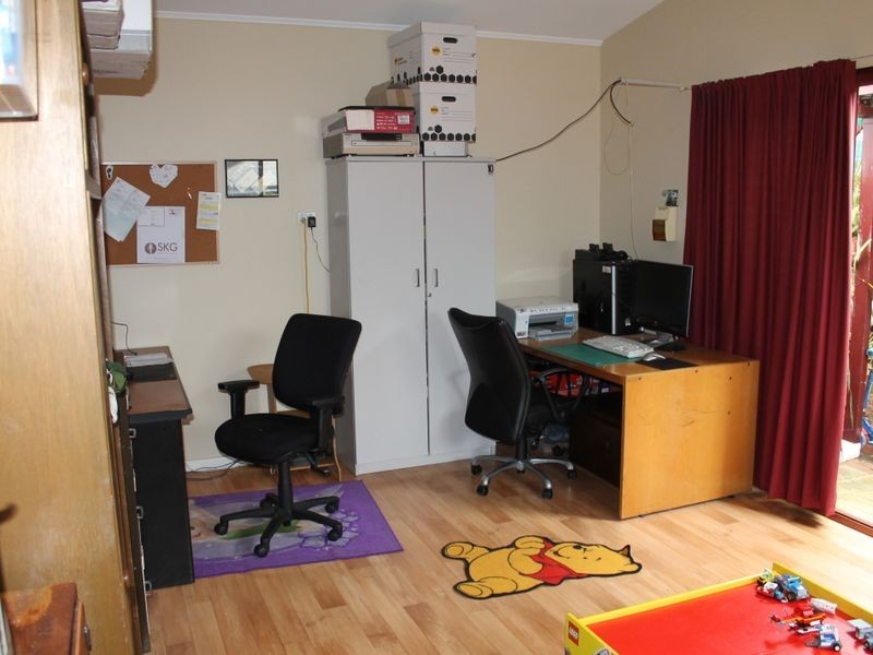 4 Corana Street, Carey Park WA 6230