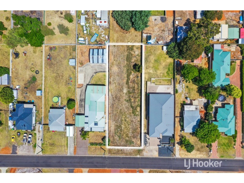 30 Simpson Street, Collie WA 6225