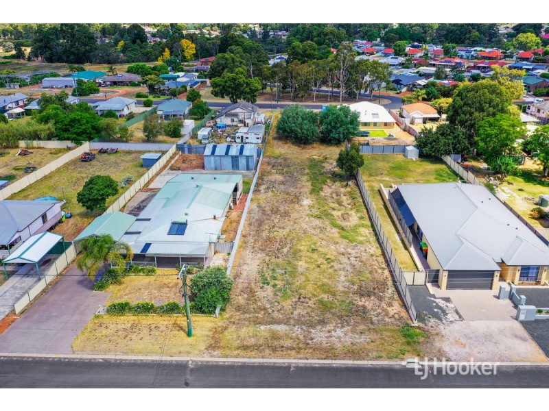 30 Simpson Street, Collie WA 6225