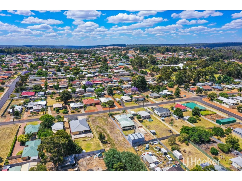 30 Simpson Street, Collie WA 6225