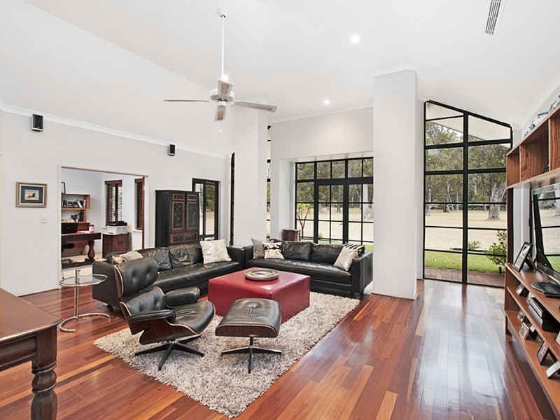 52 Tall Tree Crescent, Reinscourt WA 6280