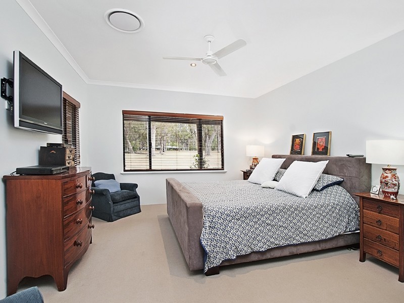 52 Tall Tree Crescent, Reinscourt WA 6280