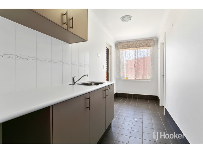 10 Macgregor Road, Roelands WA 6226