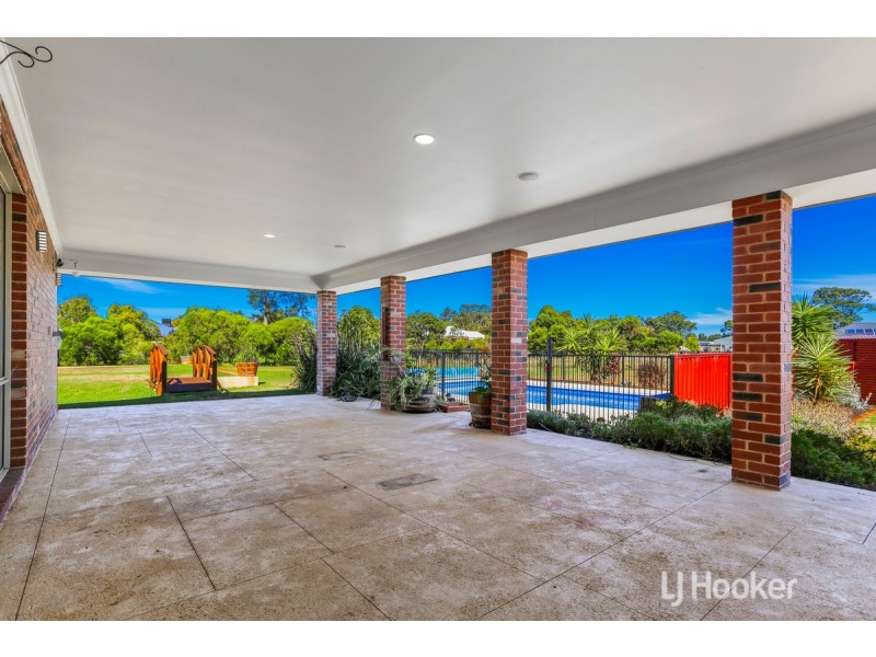 10 Macgregor Road, Roelands WA 6226