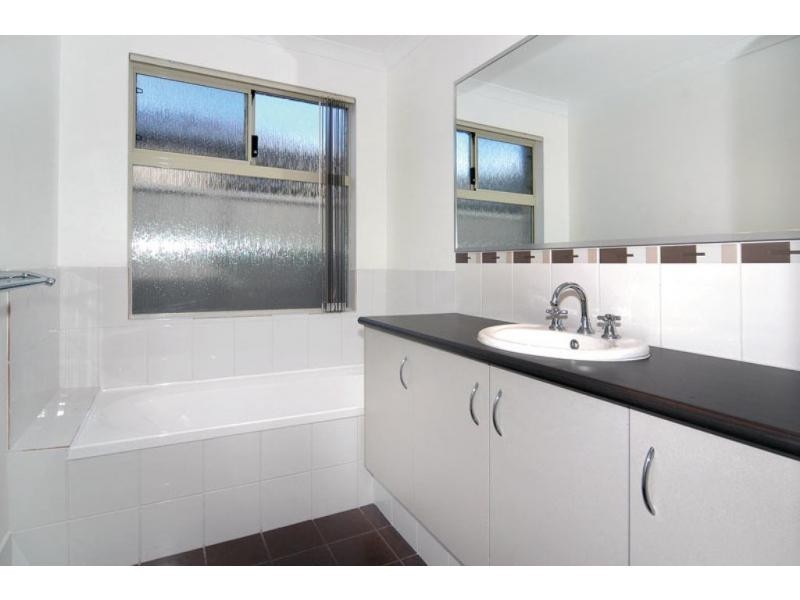 Unit 11/37 Queensbury Street, Carey Park WA 6230