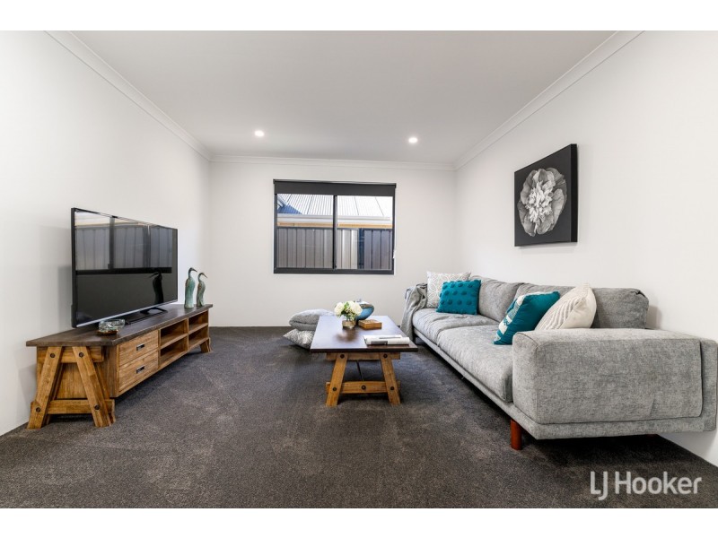 150 The Boulevard, Australind WA 6233