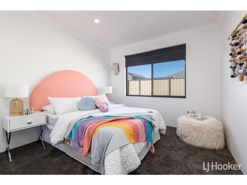 150 The Boulevard, Australind WA 6233