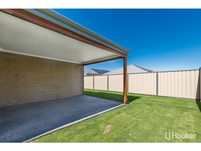 150 The Boulevard, Australind WA 6233