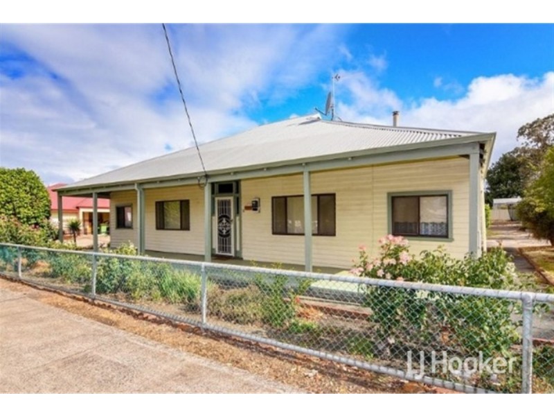 31 & 33 Throssell Street, Collie WA 6225