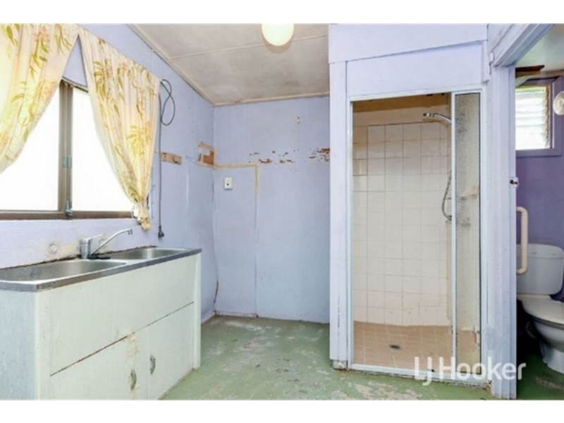 31 & 33 Throssell Street, Collie WA 6225