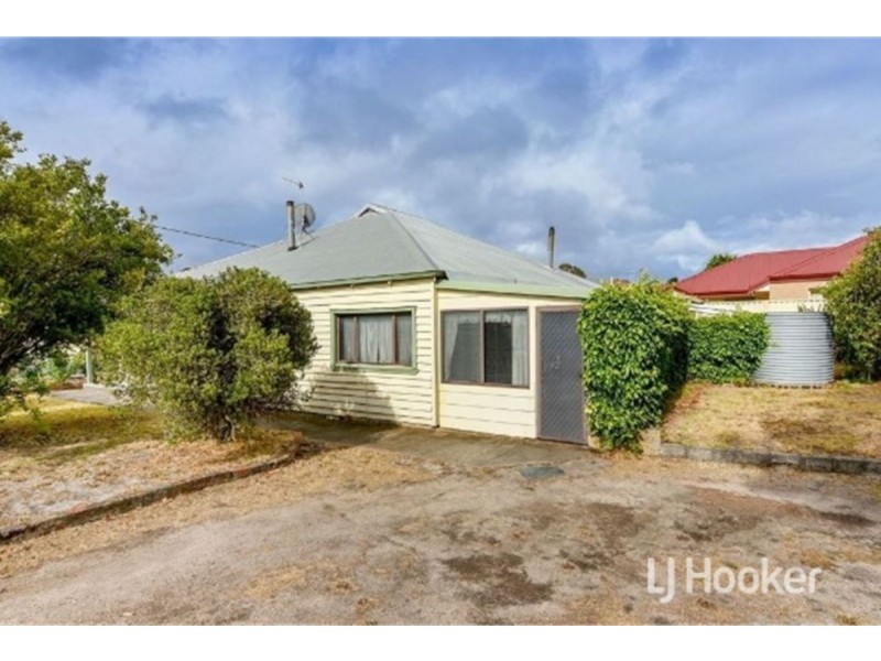 31 & 33 Throssell Street, Collie WA 6225
