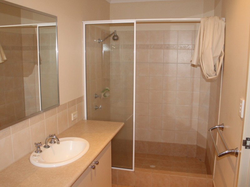 42 The Boulevard, Australind WA 6233