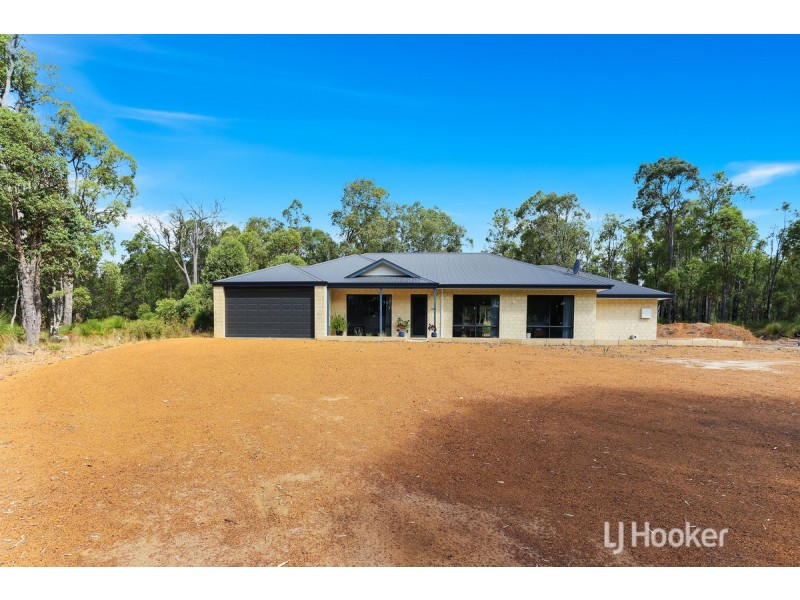 239 Booth Street, Collie WA 6225