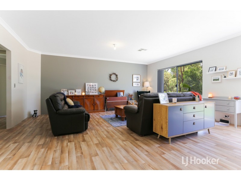 239 Booth Street, Collie WA 6225
