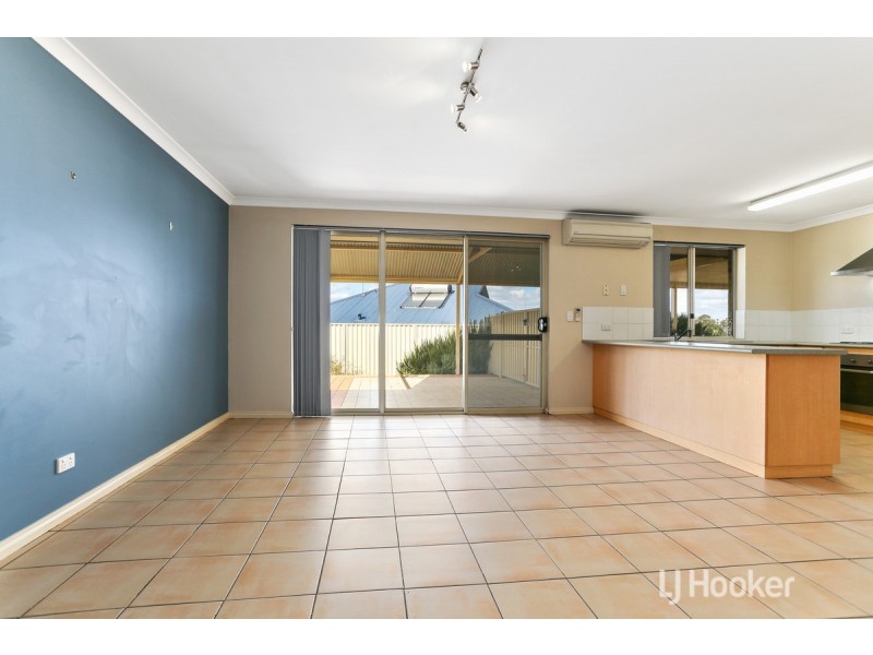 20 Robinia Rise, Collie WA 6225