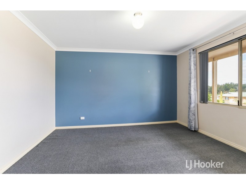 20 Robinia Rise, Collie WA 6225